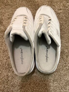 comfortview White Casual Slip-On Sneakers